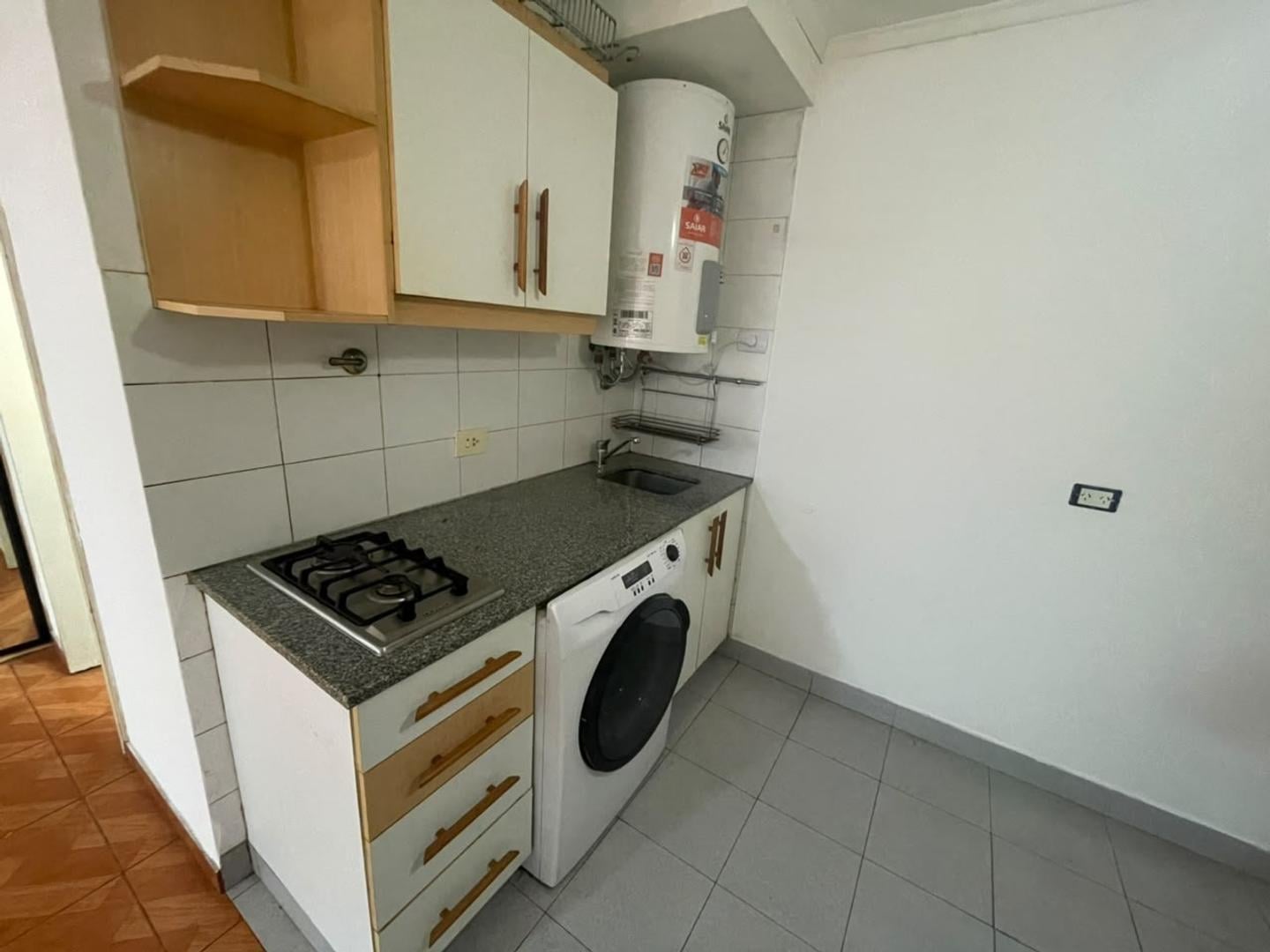 Foto de MONOAMBIENTE EN MUY BUENA UBICACION, imagen 2