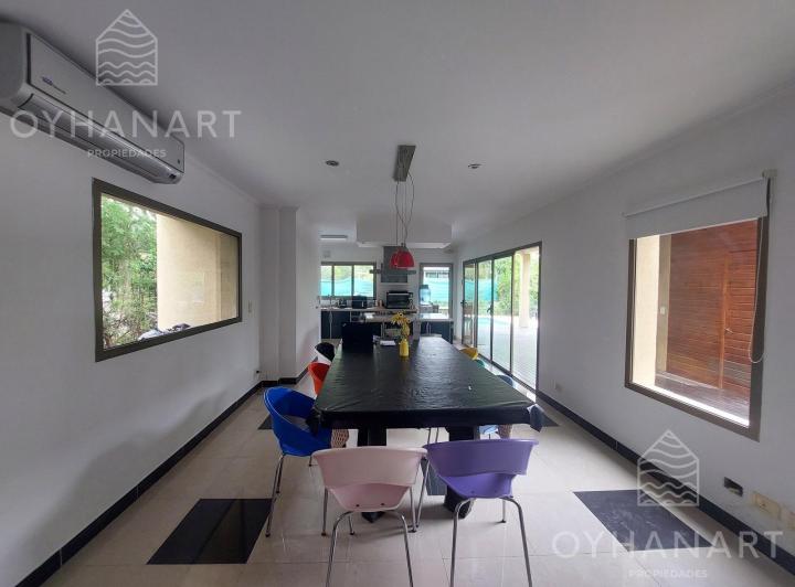 Foto de Casa Moderna con Estilo y Comodidades de Primera, imagen 2