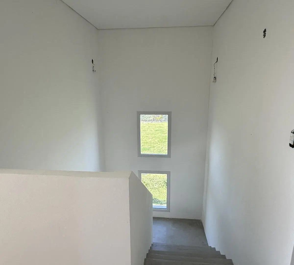 Casa a estrenar en El Canton Golf con Pileta 8