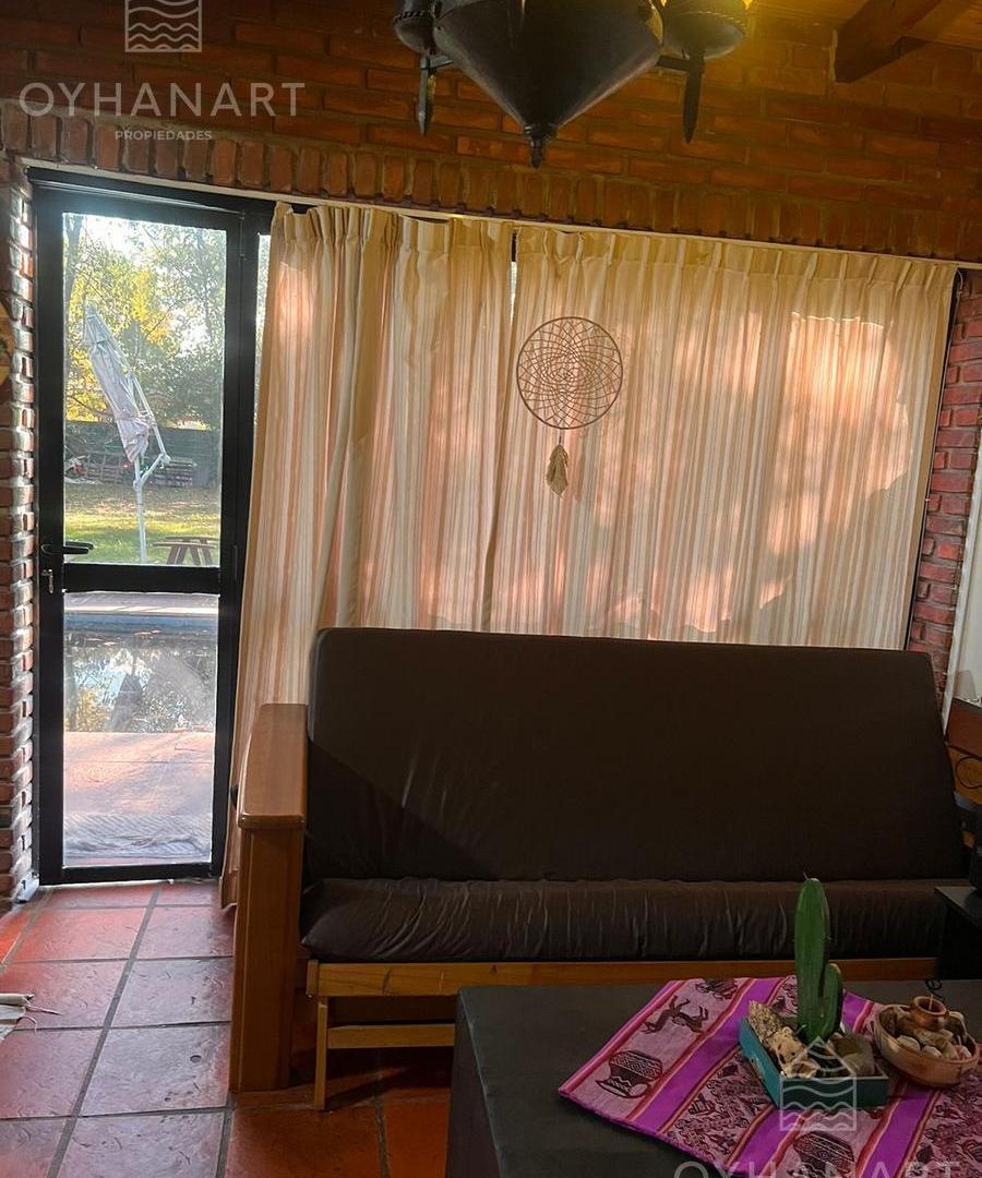 Foto de Terreno con casa tipo quincho y piscina, imagen 3