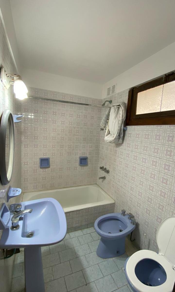 Casa con Local en Chauvin Mar del Plata 4