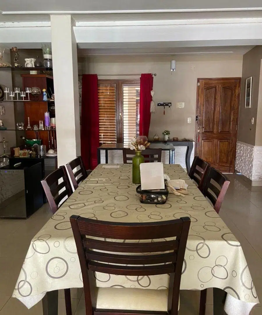 casa 4 dormitorios en barrio Rincon del Este Alderetes, Tucumán. 2