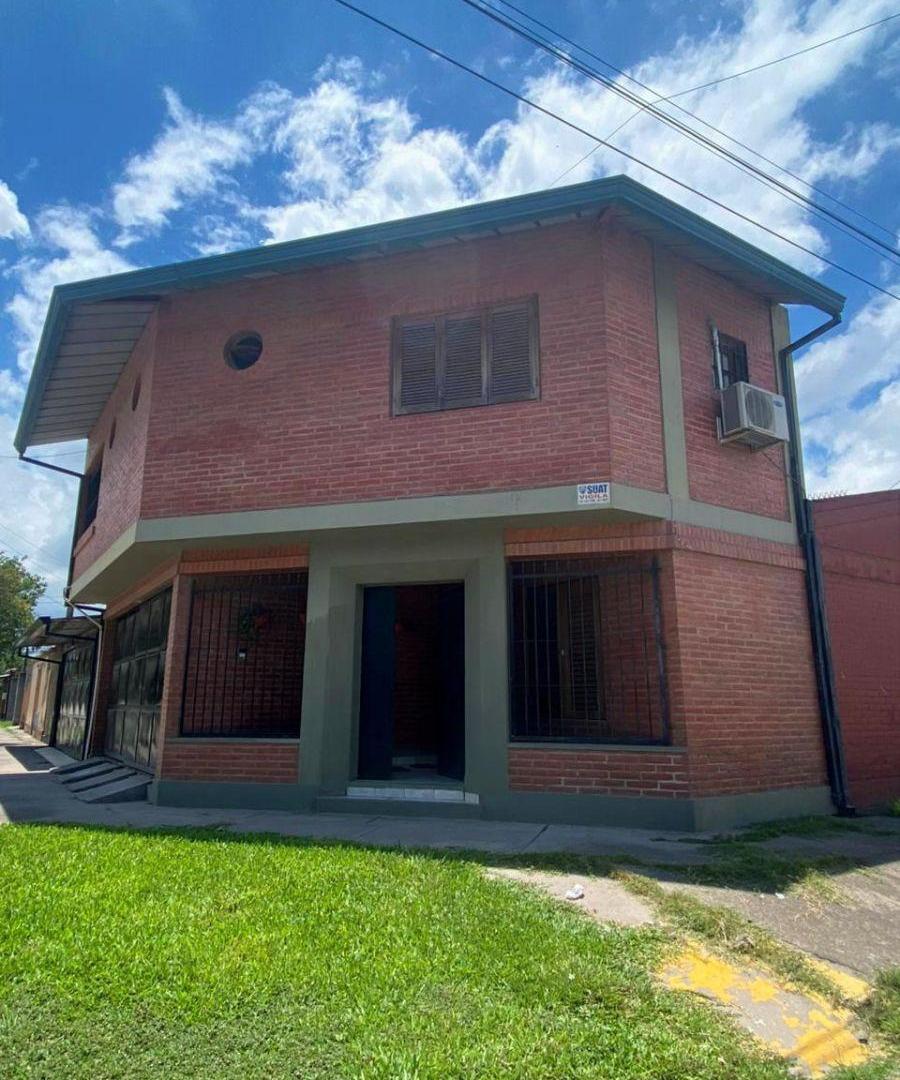 casa 4 dormitorios en barrio Rincon del Este Alderetes, Tucumán.