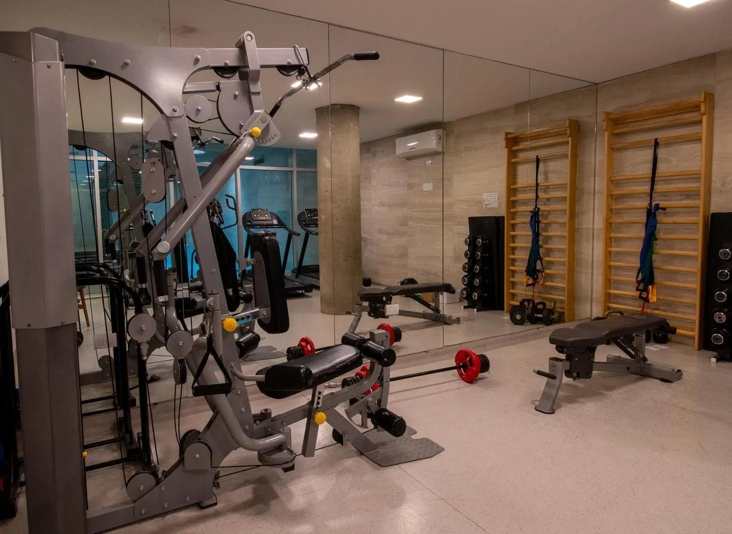 Penthouse De Lujo Con Terraza Y Jacuzzi Privado En La Mejor Zona Del Doho. Full Amenities. Cochera. 3