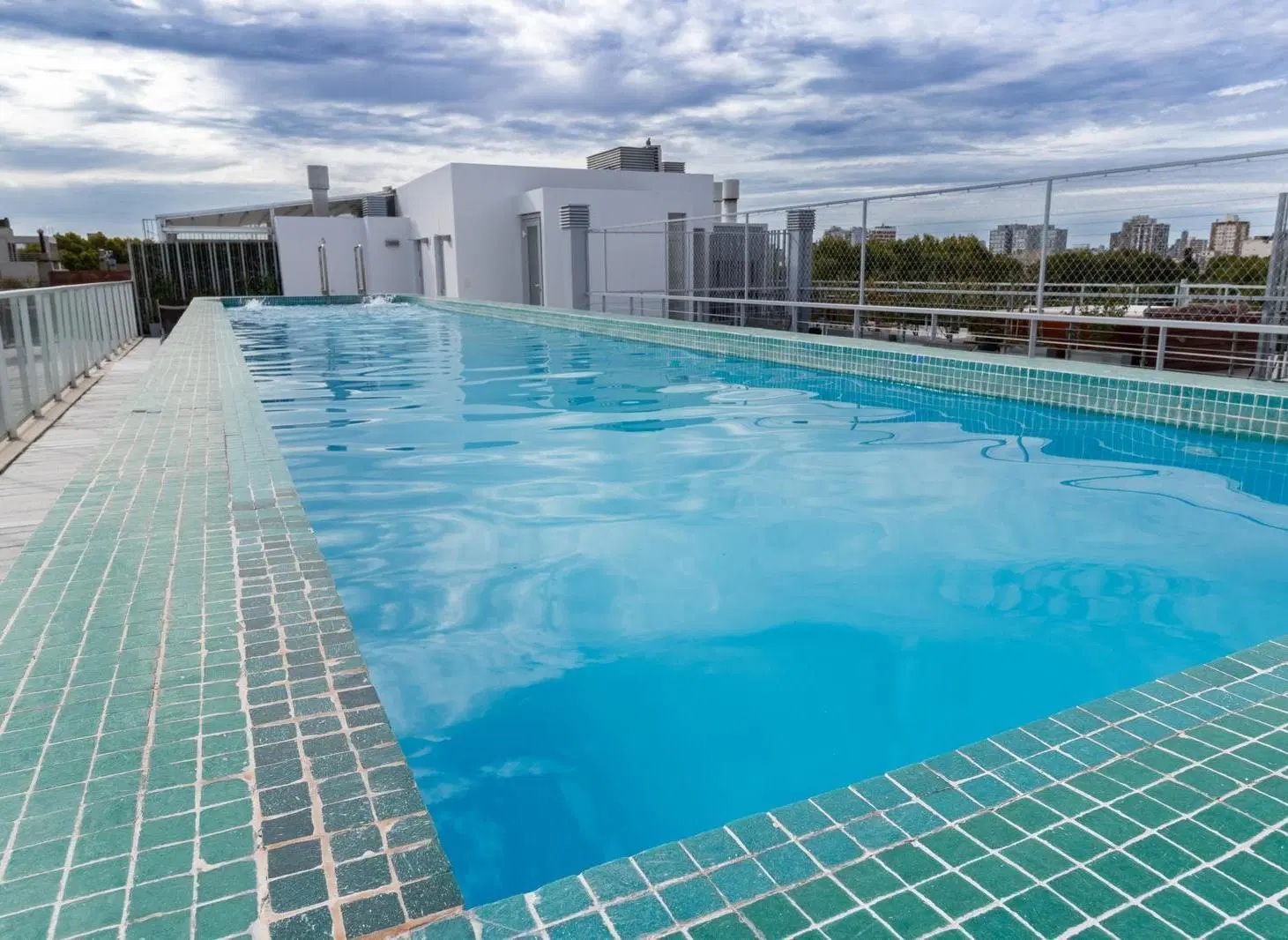 Penthouse De Lujo Con Terraza Y Jacuzzi Privado En La Mejor Zona Del Doho. Full Amenities. Cochera. 5
