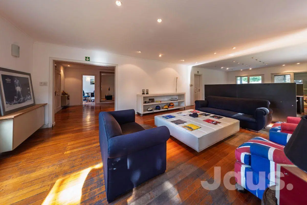 Mansión en Venta 2.531m2 - Potencial de desarrollo 2