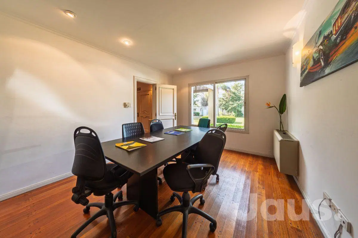 Mansión en Venta 2.531m2 - Potencial de desarrollo 8