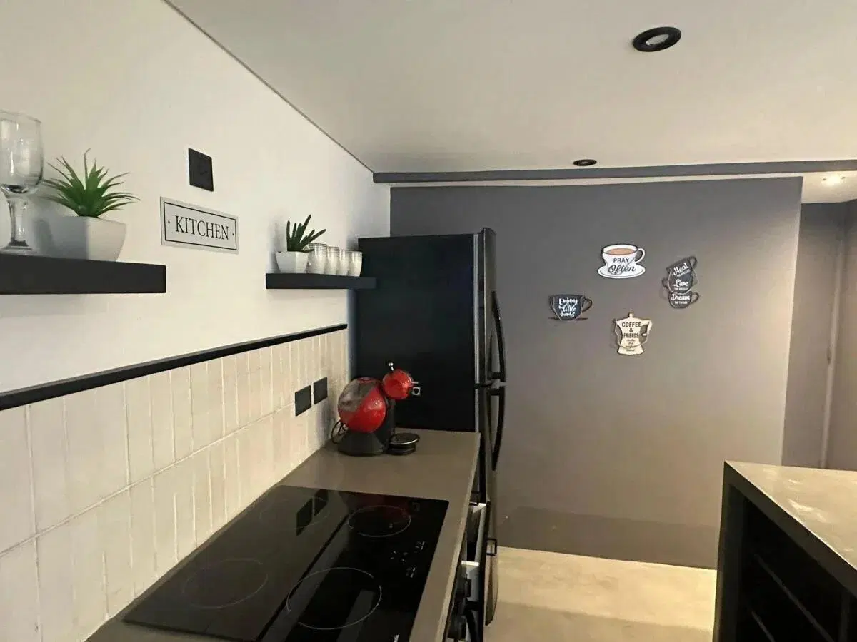 Venta Loft amoblado c/cochera - a 500m de Puerto Madero 2