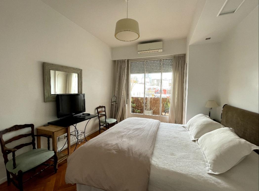 Excelente. Departamento 4 ambientes. Zona residencial