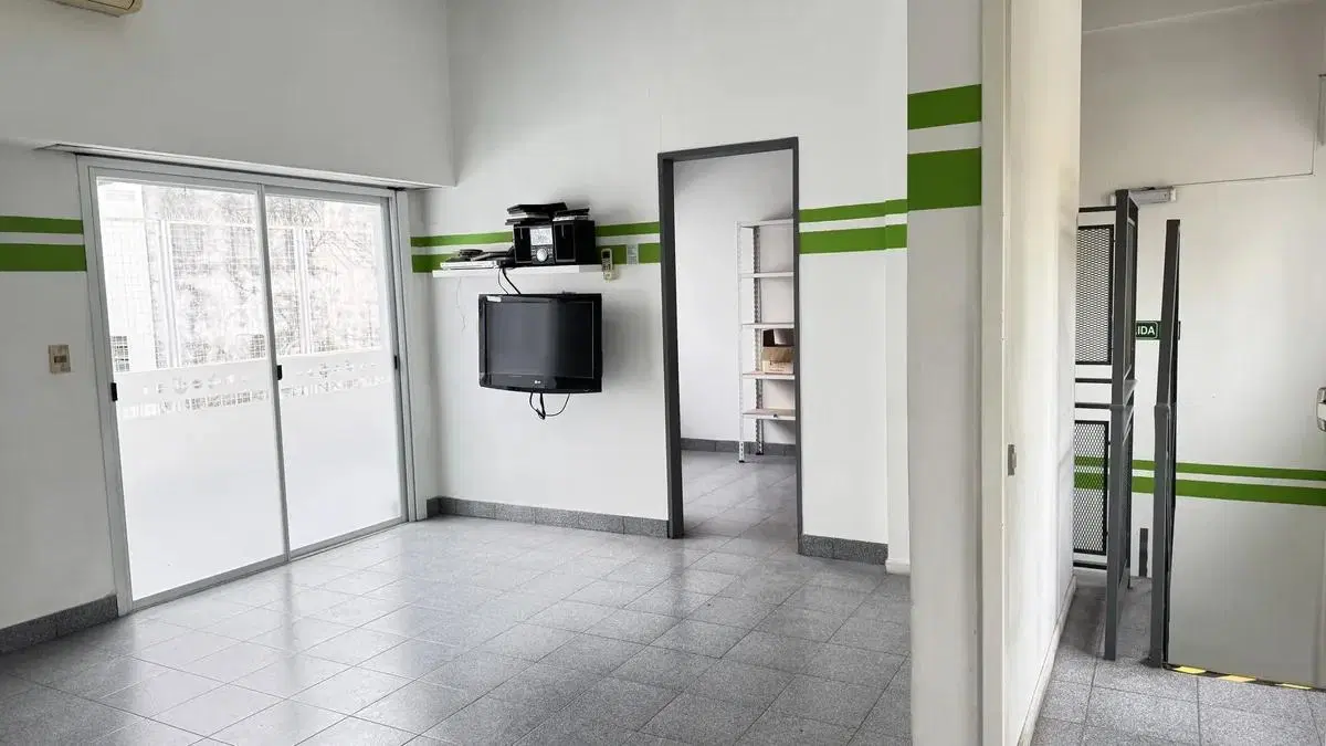 Excelente propiedad en Núñez para uso comercial/ oficina/ consultorios. 5