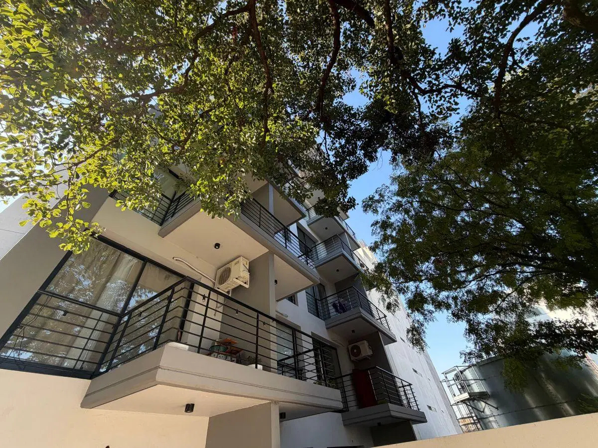 A estrenar Gran MOnoambiente con Patio y cochera 4