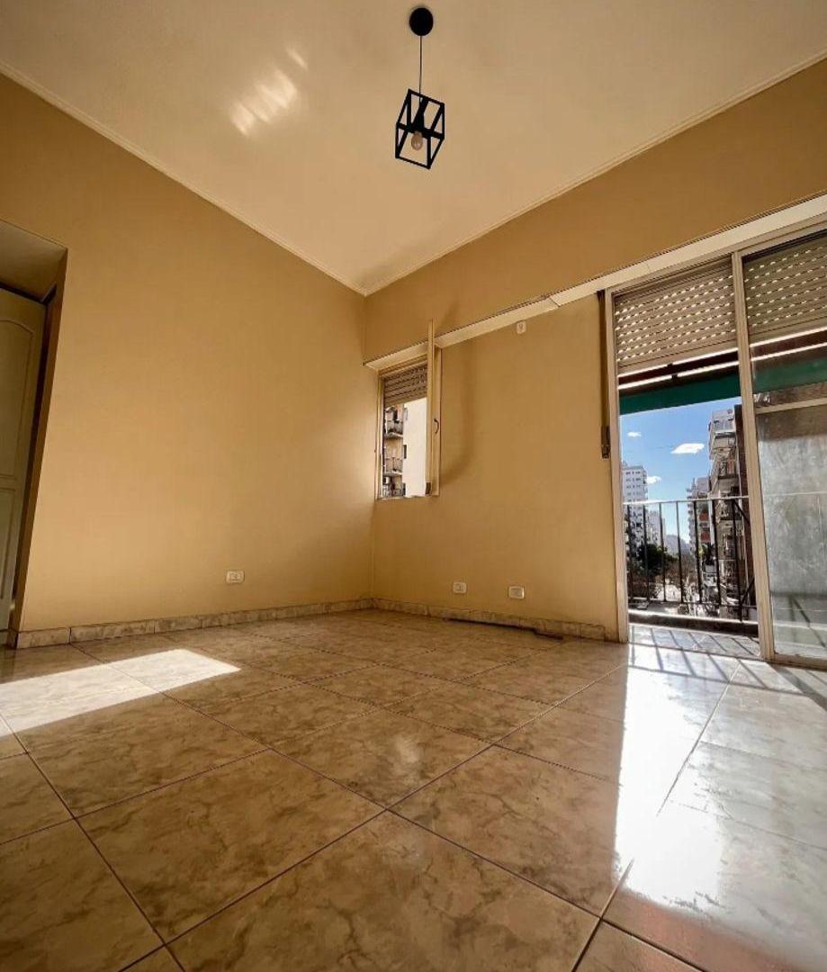 Foto de Excelente. Departamento 2 ambientes. Zona residencial. Acceso por, imagen 2