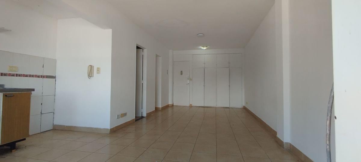 Sarmiento 561 9 piso ( Opcion cochera )