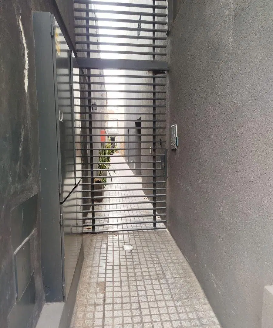 Suipacha 1245 ( Pasillo sin expensas - amoblado ) 2