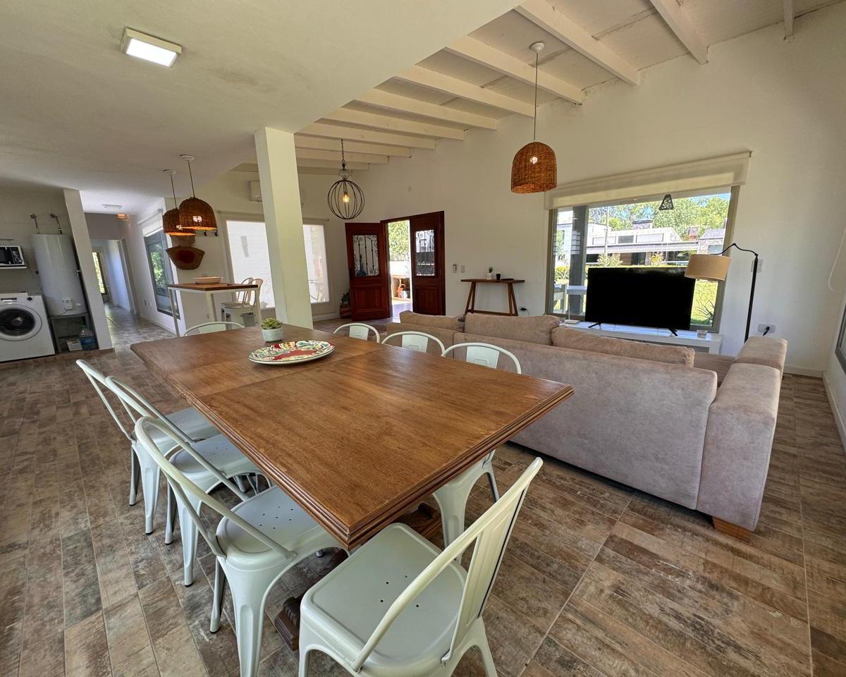 Casa en Venta en Costa del Este 1