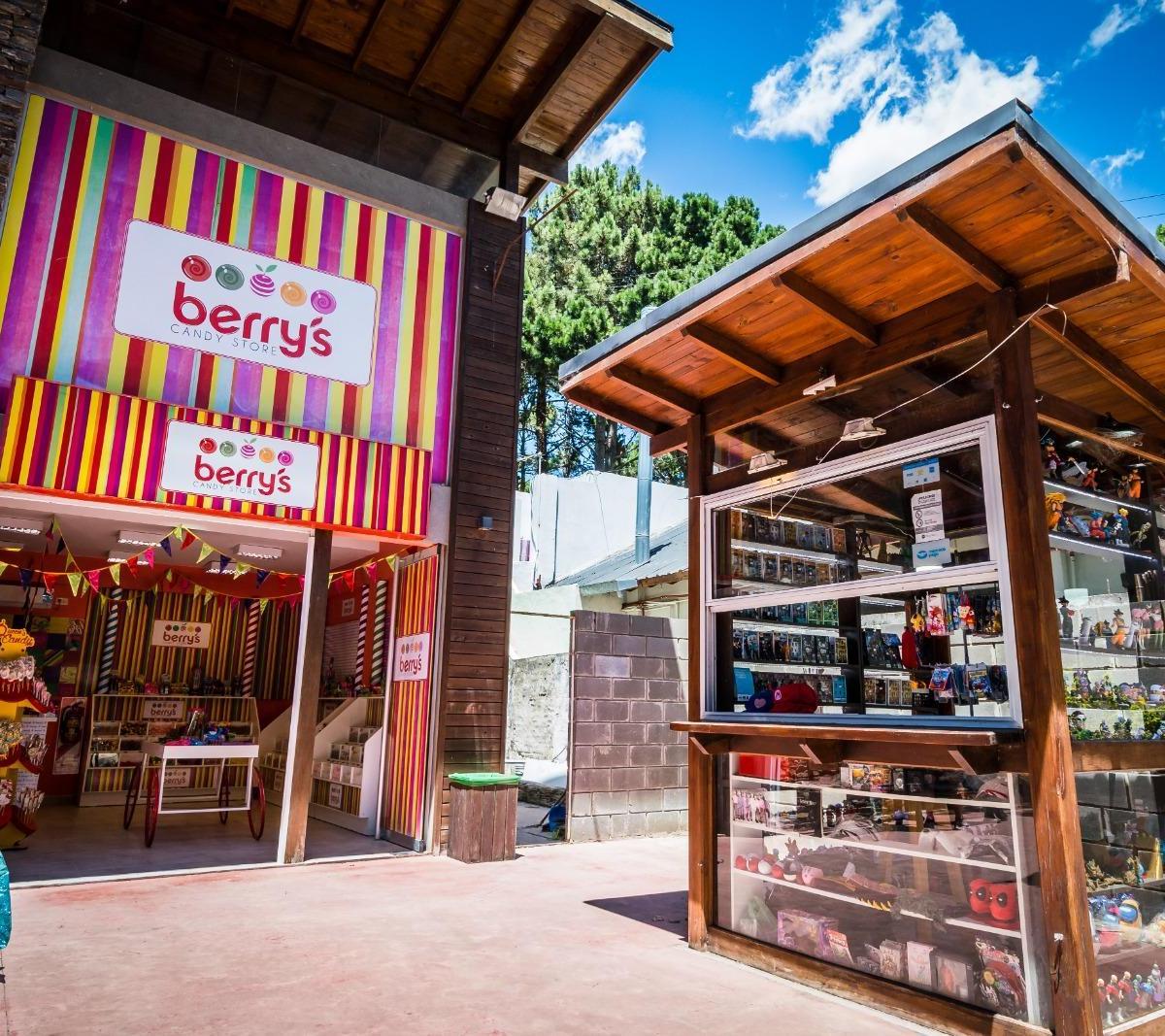 Paseo Comercial en Venta en Costa del Este 3
