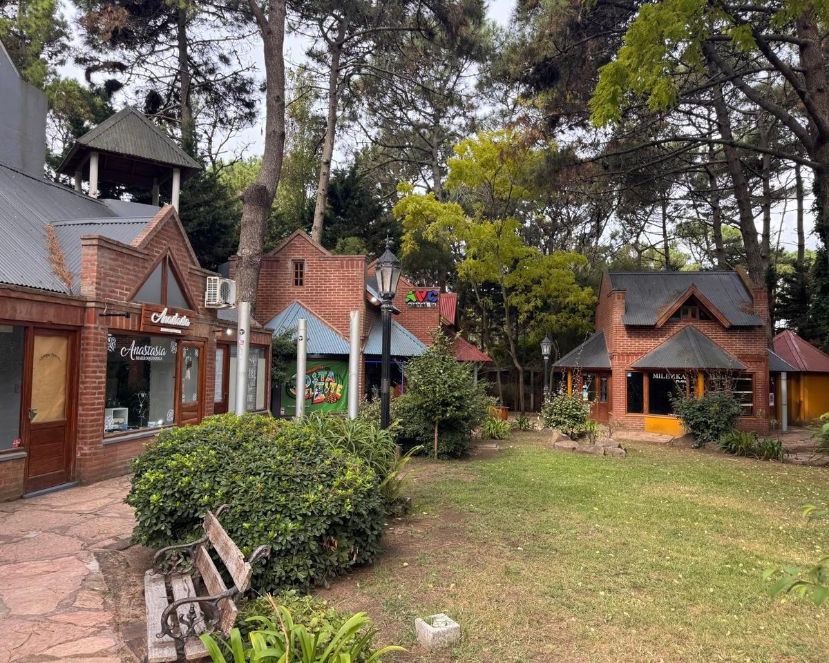 Local en Venta en Costa del Este 1