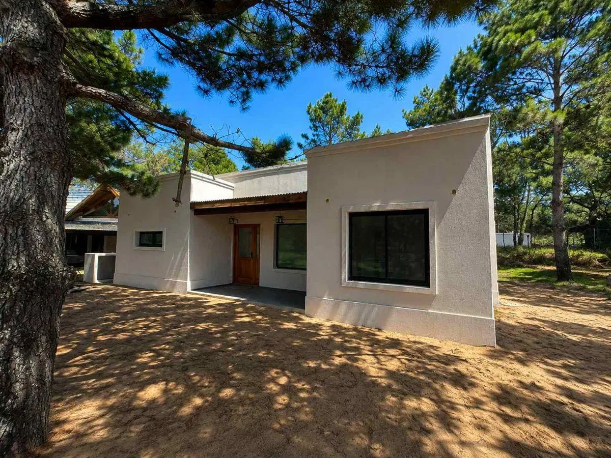 CASA EN VENTA EN COSTA DEL ESTE 3