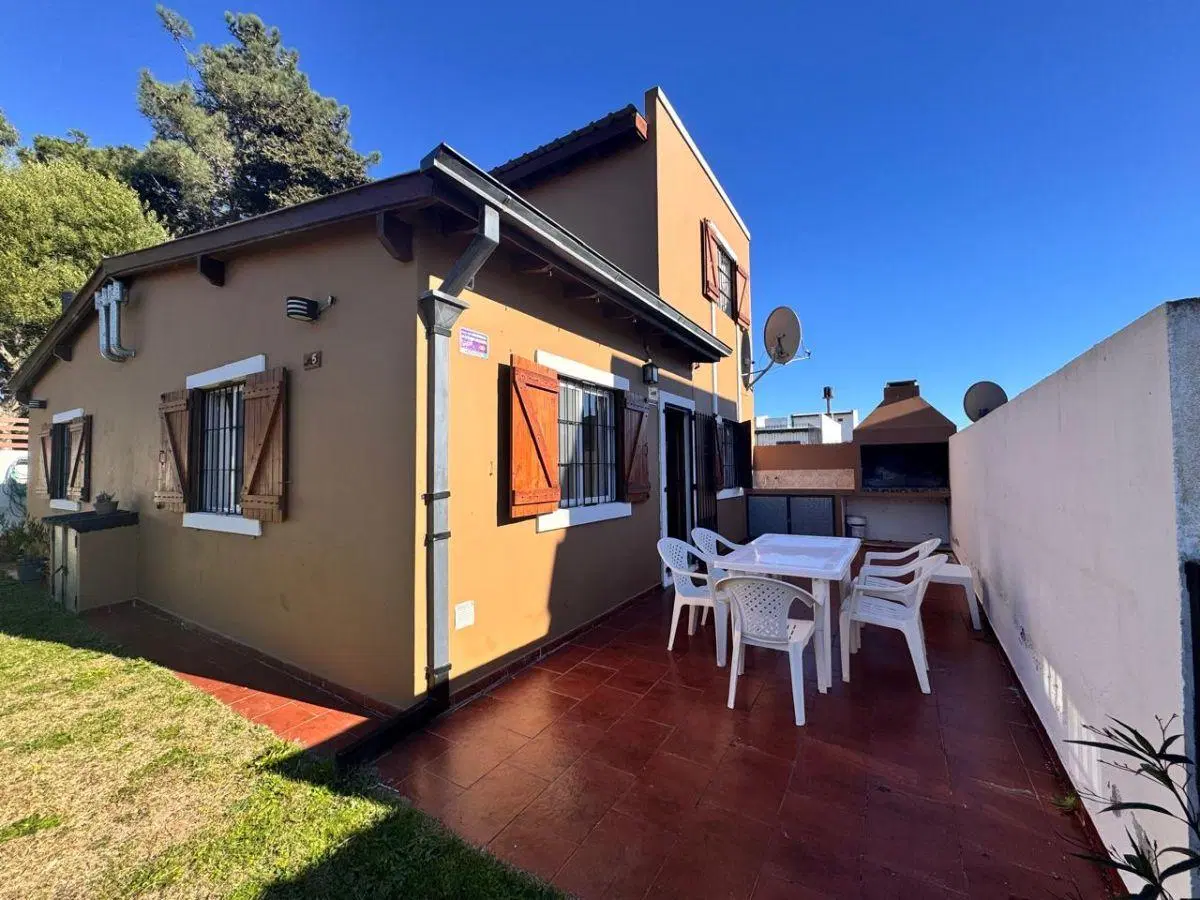 DUPLEX EN VENTA EN MAR DEL TUYU 1