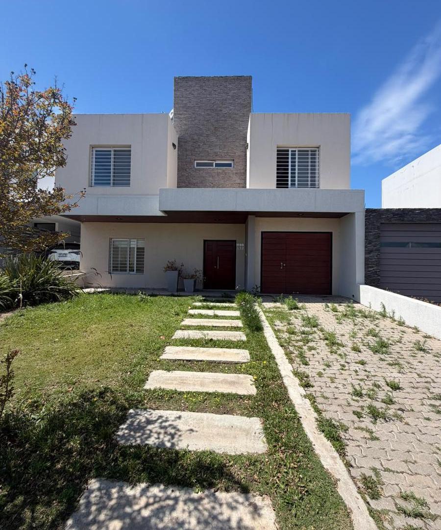 Foto de Casa en Miradores de Manantiales, imagen 1