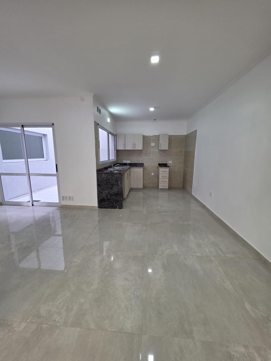 DEPARTAMENTO TIPO CASA AL FRENTE A ESTRENAR