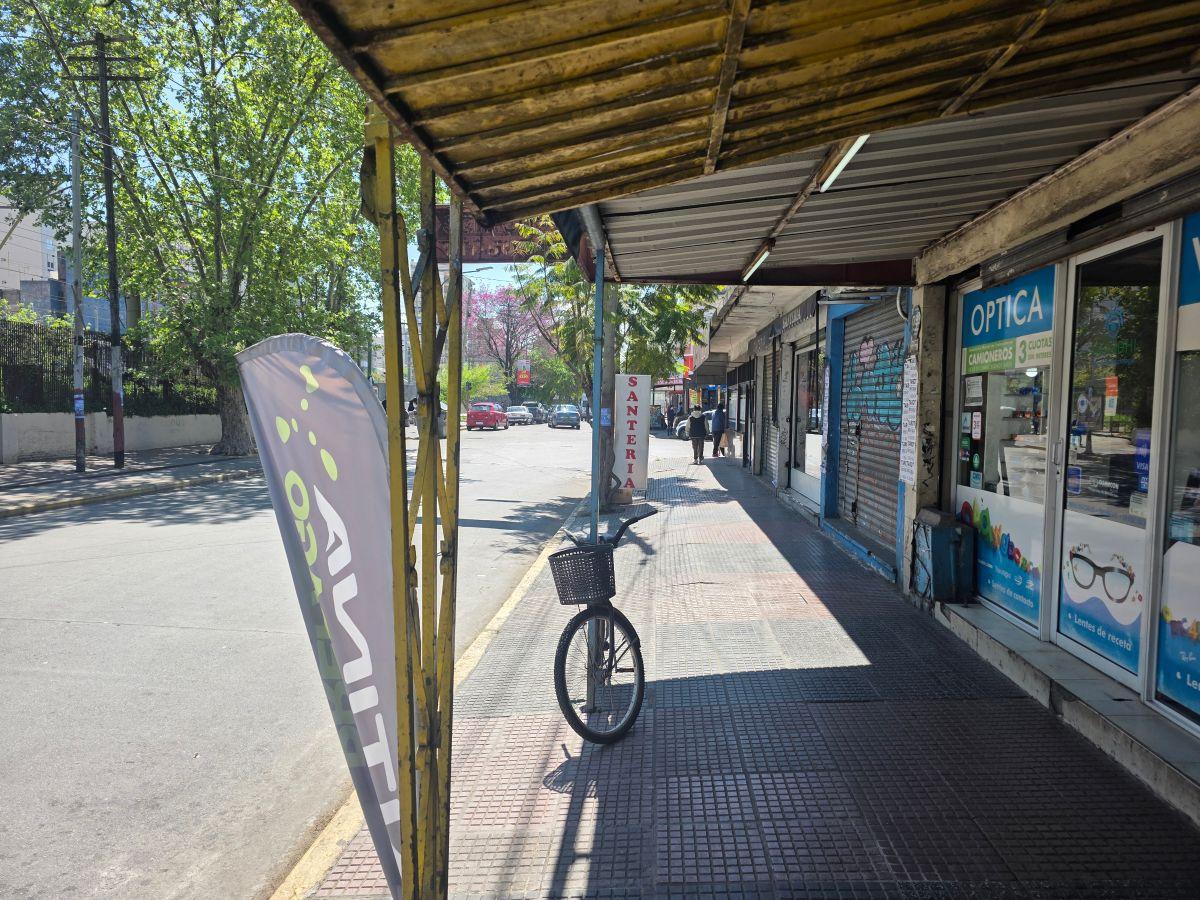 Foto de Alquiler de Local comercial en Lanus Este, imagen 2