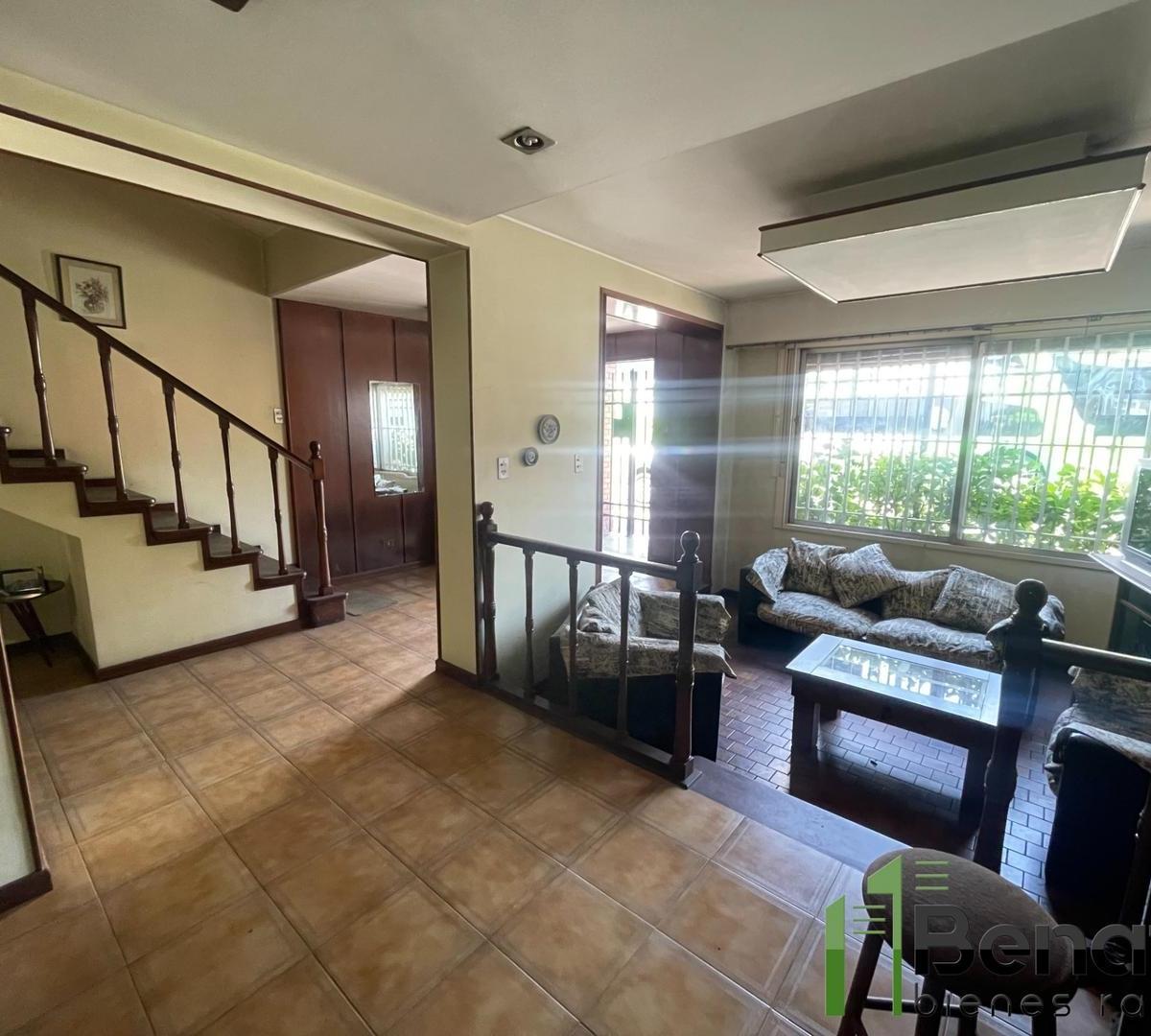Casa en Lote Propio en Venta. Ciudadela. Excelente Ubicación 2