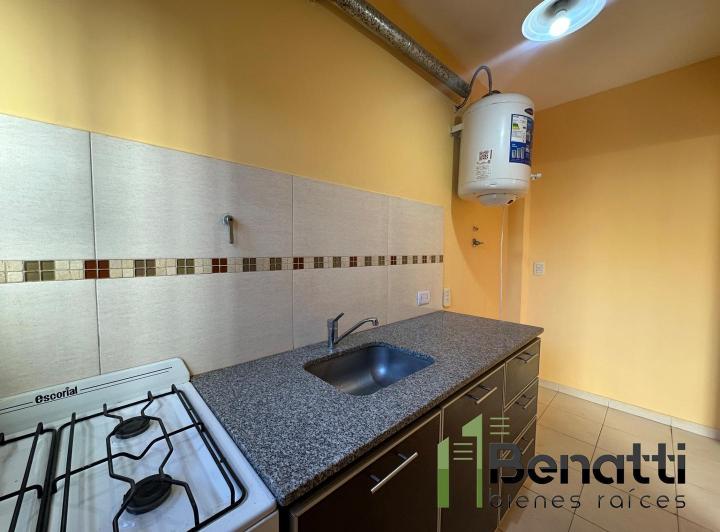 Depto. 2 amb. en PB en alquiler con amplio patio 3