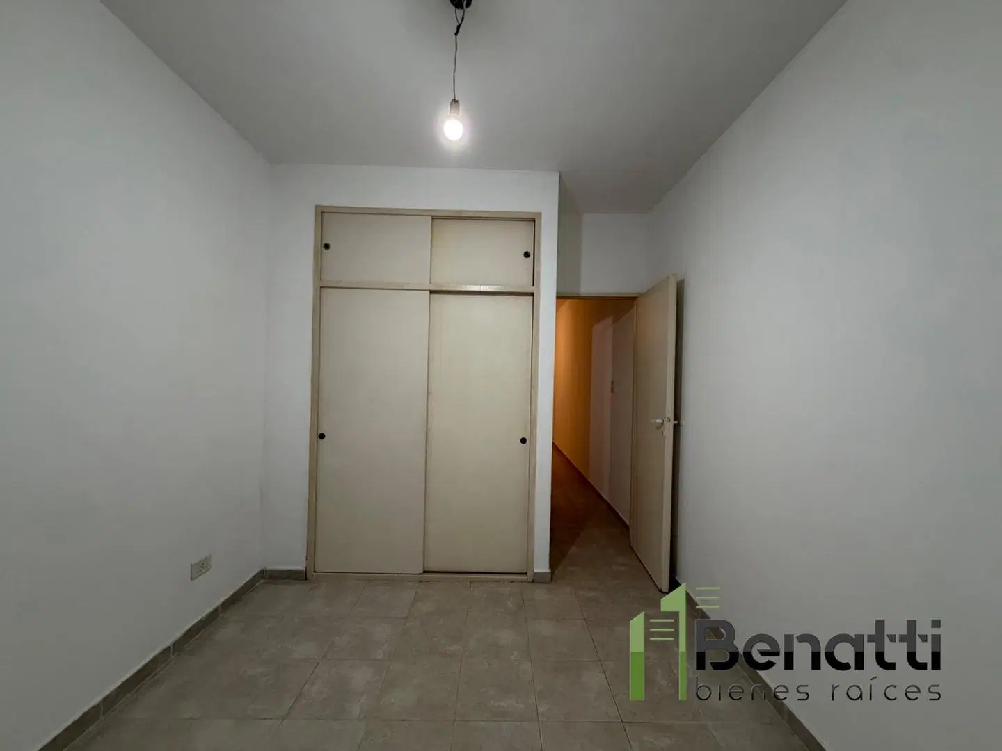 Dpto 2 ambientes en planta baja CON PATIO. 1