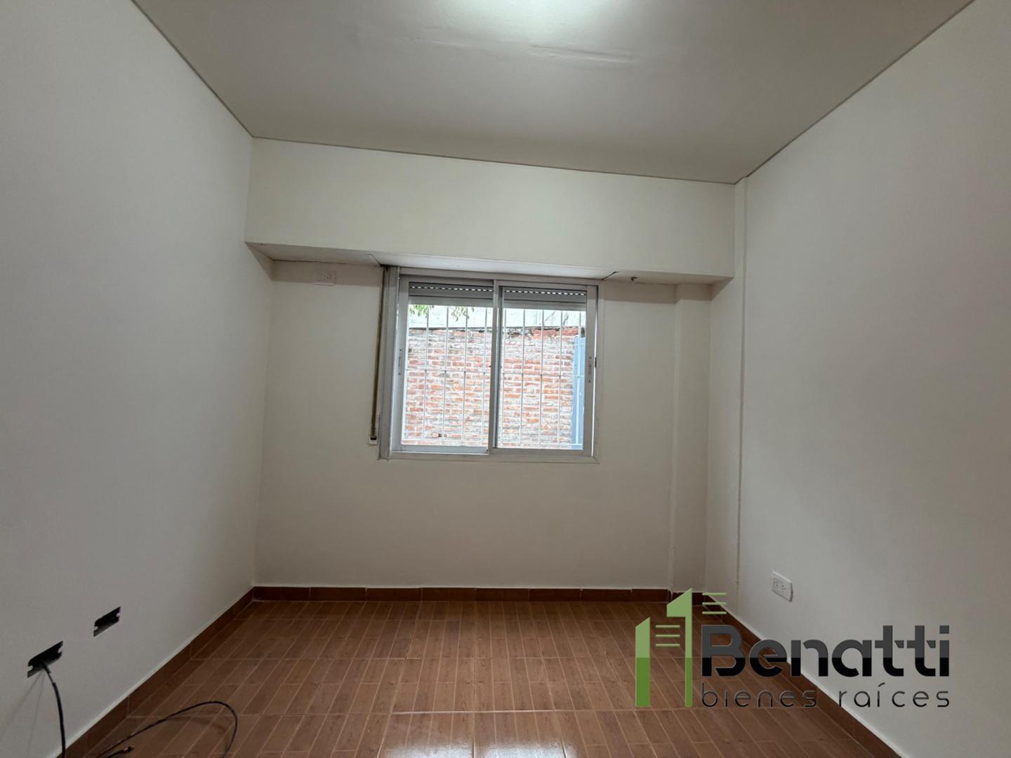 Foto de PH tipo casa en planta baja al fondo 3 ambientes con patio, imagen 5
