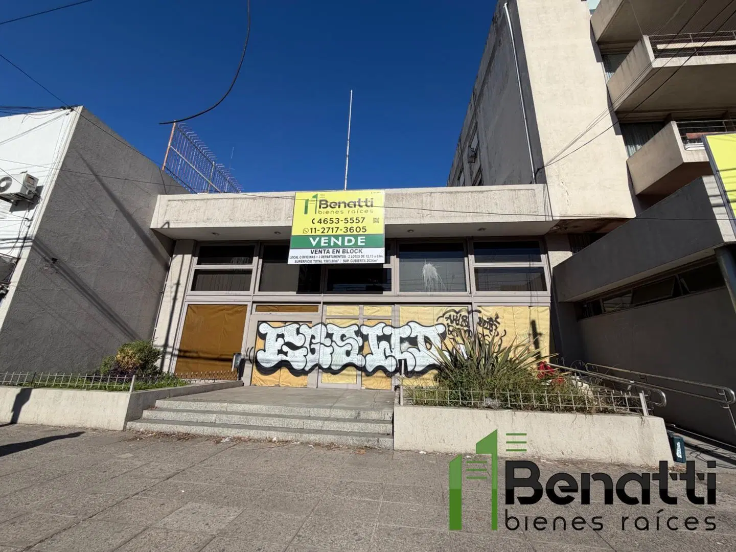 UNICA PROPIEDAD.VENTA EN BLOCK. 2 TERRENOS. LOCAL+OFIC+DPTOS 1