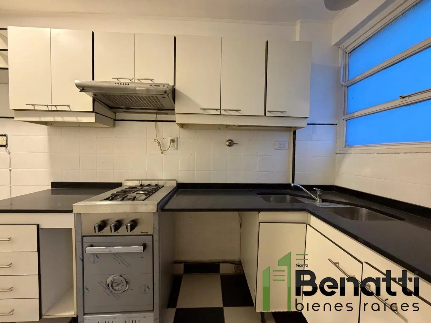Departamento 3 amb en VENTA. SOBRE BOULEVARD RAMON FALCON. 1