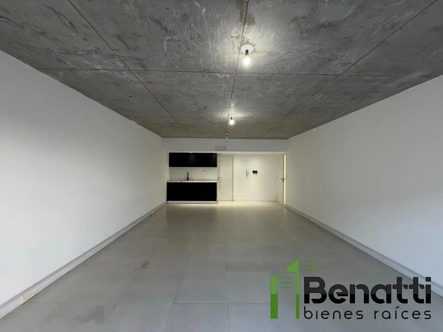 ALQUILER OFICINA COMERCIAL A ESTRENAR. RAMOS MEJIA 2