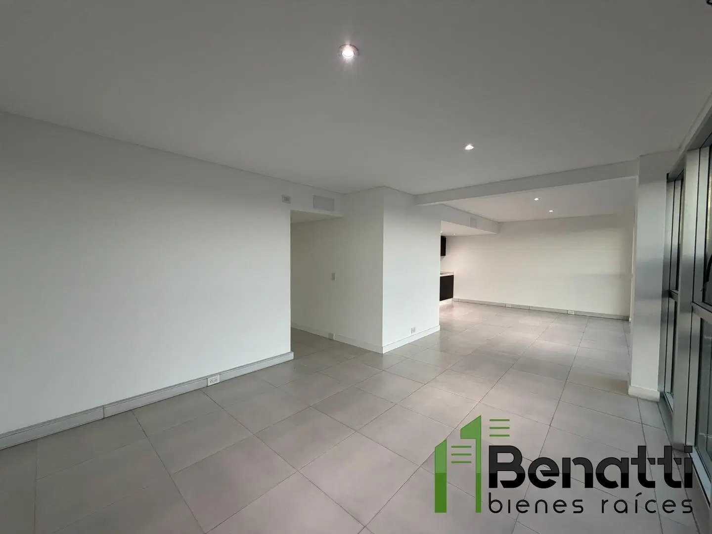 ALQUILER OFICINA COMERCIAL A ESTRENAR. RAMOS MEJIA 3