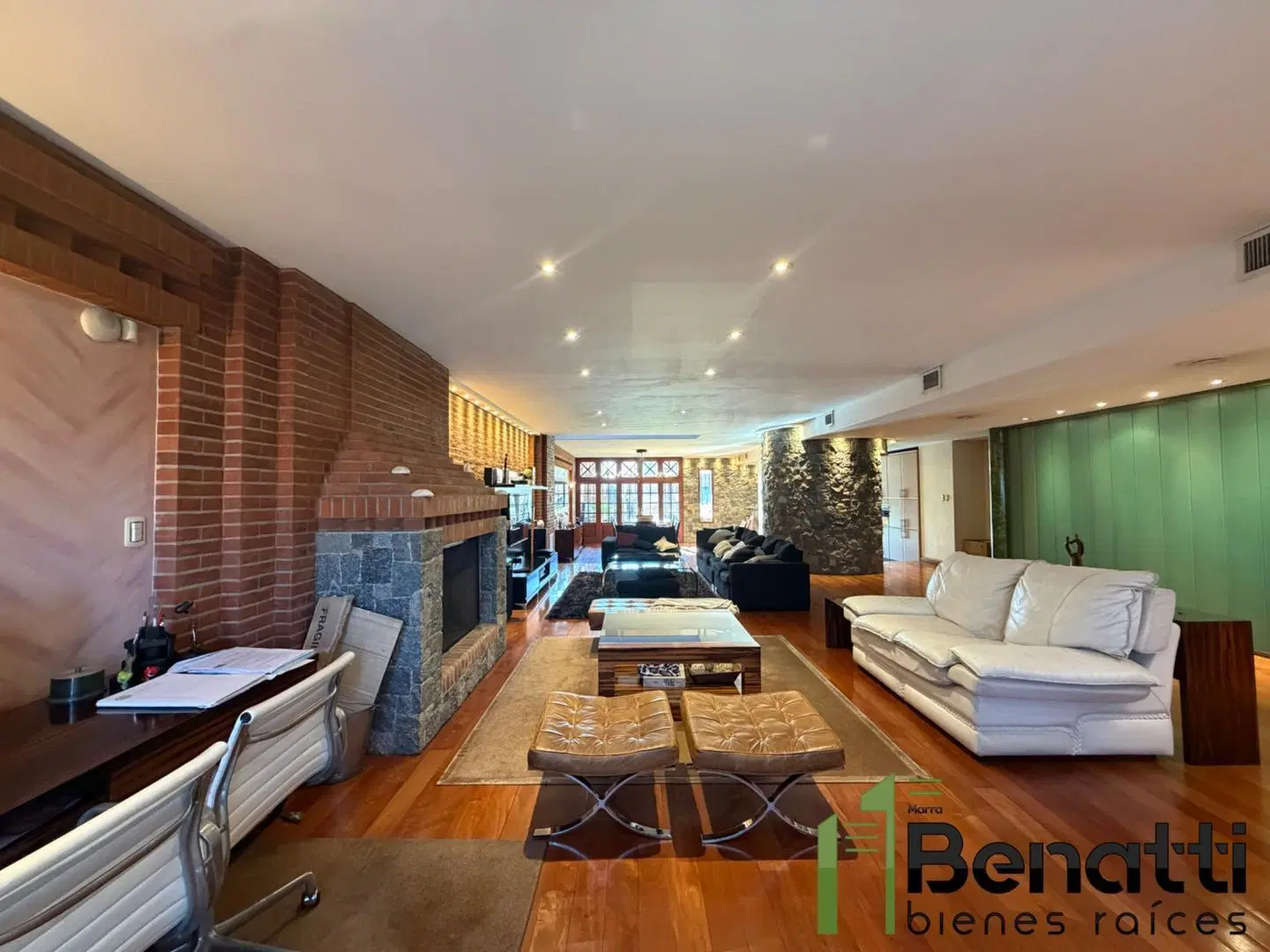CASA 5 AMBIENTES EN VENTA CON PILETA Y COCHERAS. MATADEROS 8