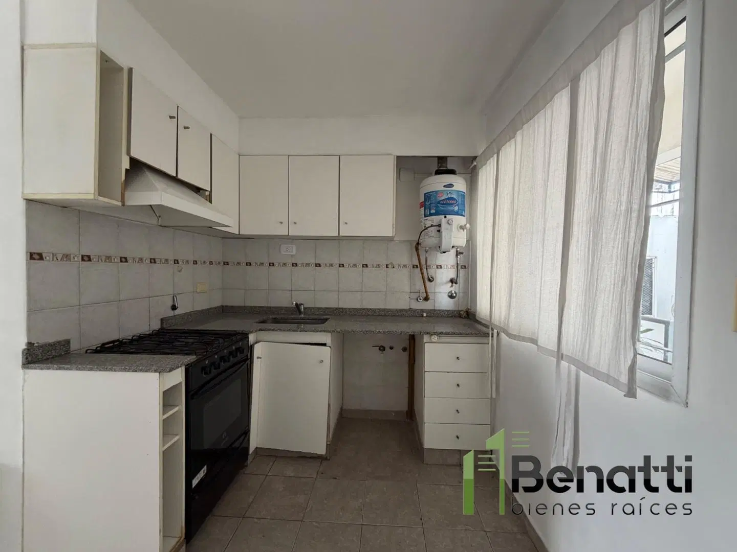 Departamento tipo loft 2 ambientes con balcón en alquiler 4