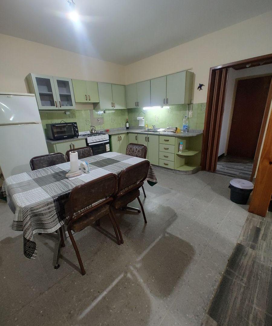 Foto de CASA 4 AMB C/ COCHERA Y TERRAZA, imagen 2
