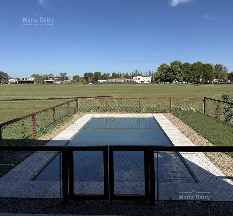 Casa en venta Pilará Milord al polo 4 dormitorios 5