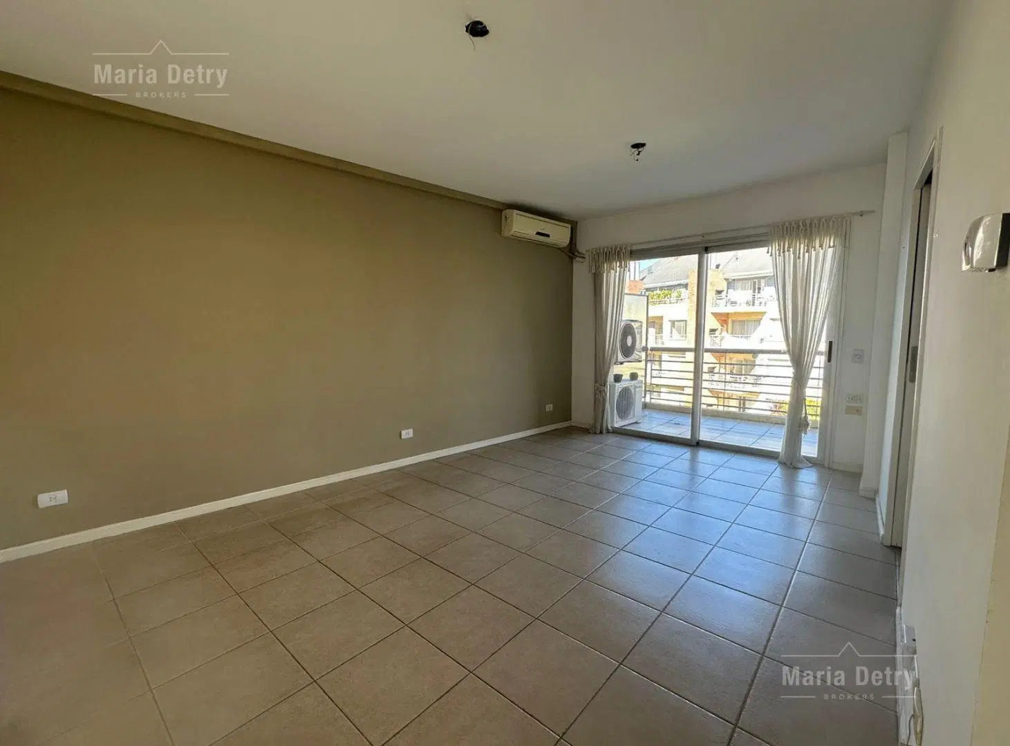 Departamento NORDELTA en Portezuelo, 223.000 VENTA 3