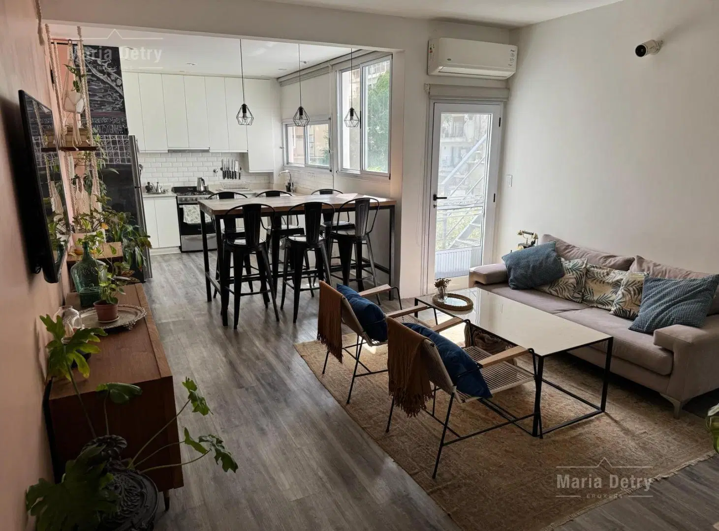 Alquiler Anual tres ambientes Amueblados con terraza privada 1