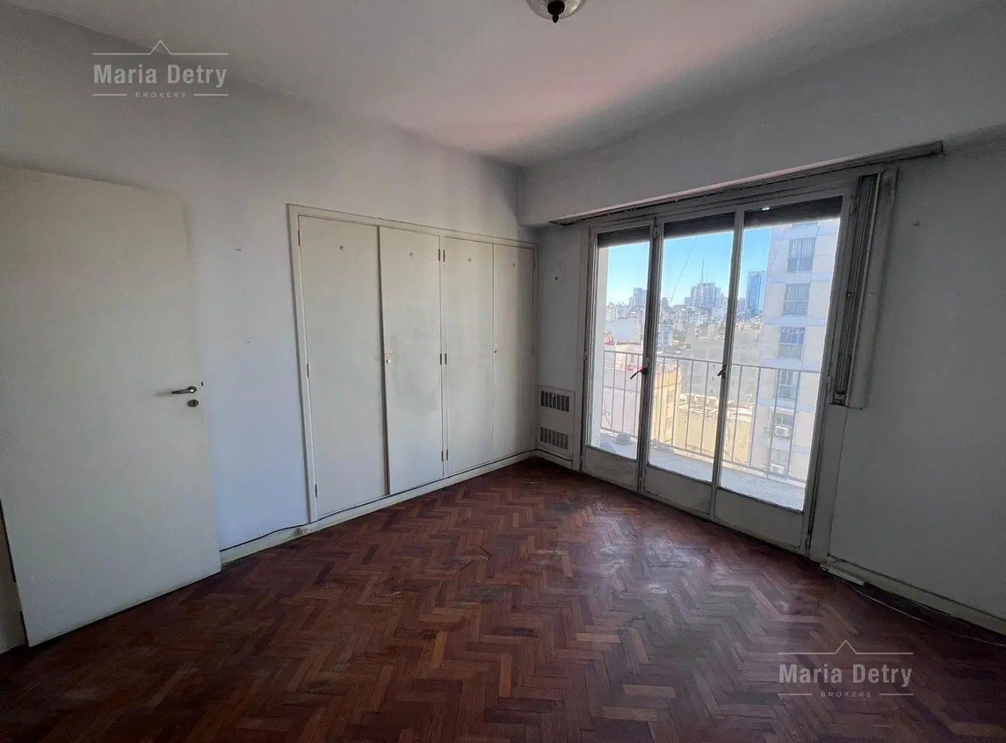 AMPLIO 3 AMB 67M2, VISTA ABIERTA, MUY LUMINOSO, USD 110.000, ACEPTA FINANCIACION 4