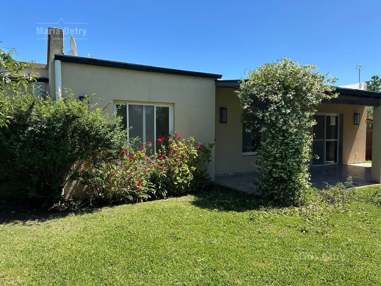 Casa en Santa Teresa 350 Venta con Renta 2