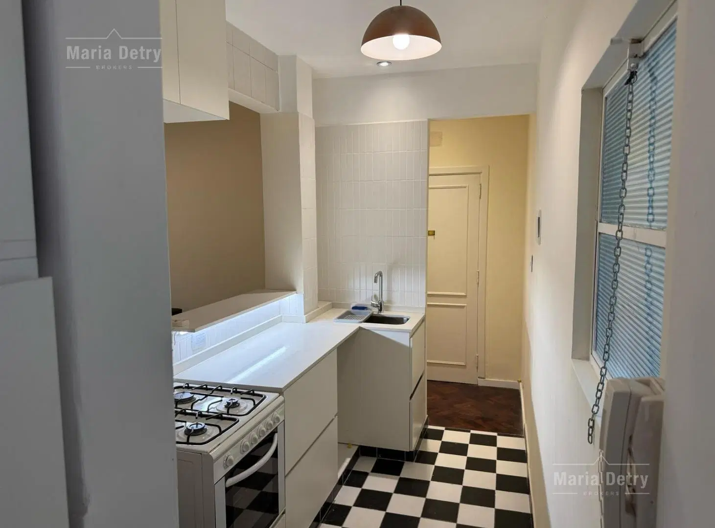 Alquiler anual Departamento 2 ambientes en Laprida y Juncal 1