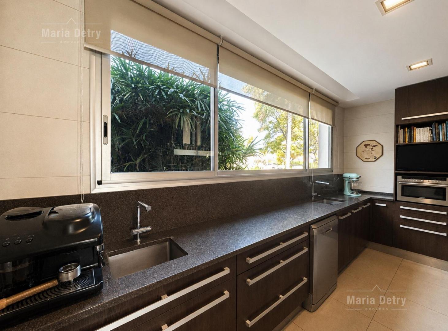 Foto de Venta casa Santa Maria de Tigre a la laguna 4 suites, imagen 1