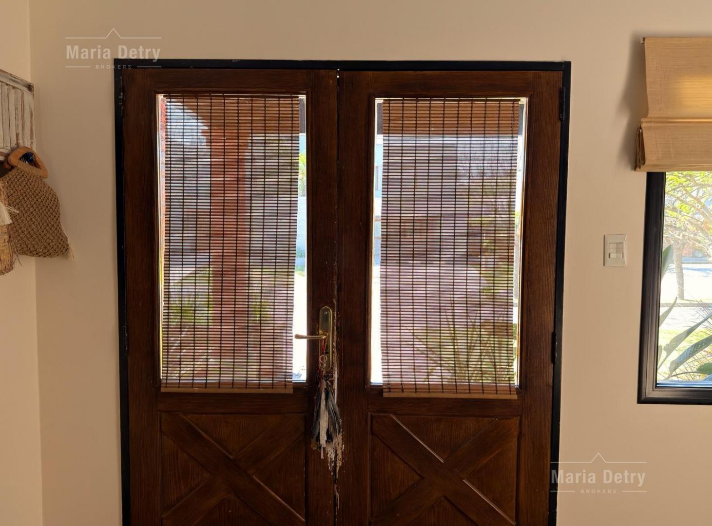 Foto de Casa en venta 4 dormitorios Santa Silvina, imagen 4