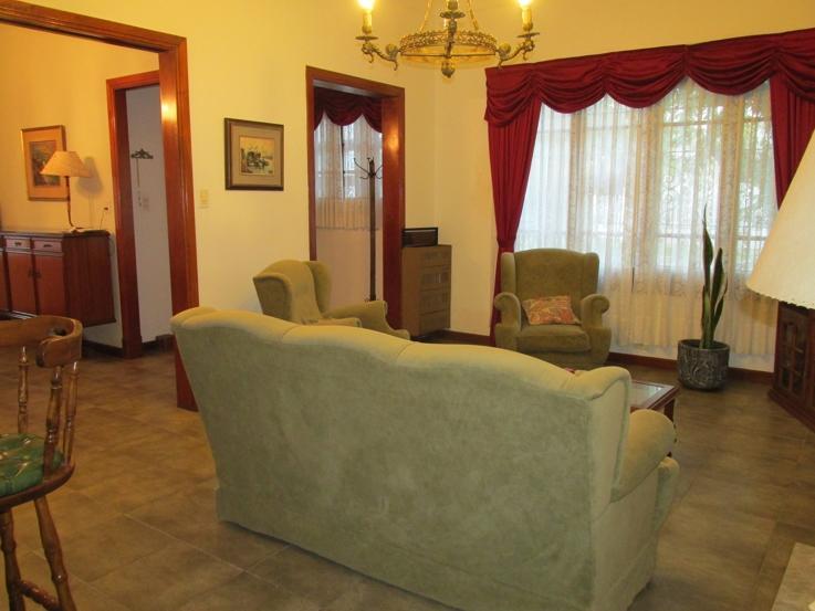 Excelente Chalet en Miramar 3