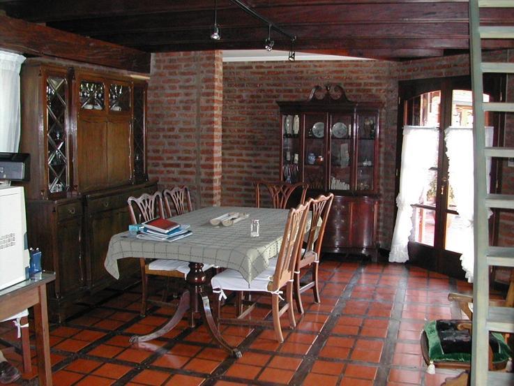 Excelente chalet con gran parque y arboleda