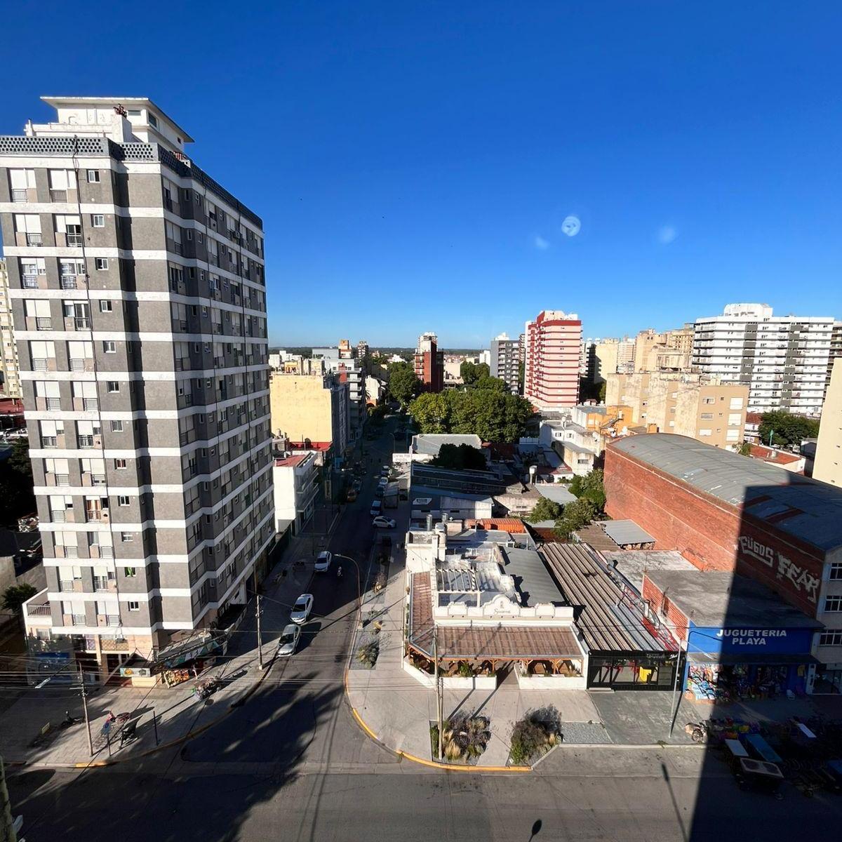 Departamento 4 Ambientes, Excelente Ubicación en La Ciudad Miramar 4