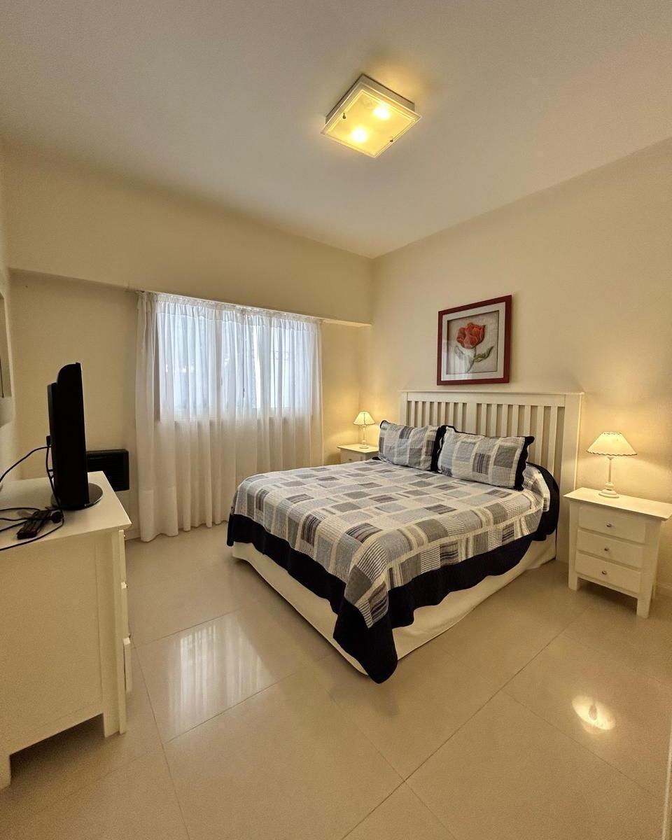 Chalet en Venta en Excelente Ubicacion en Miramar. 5
