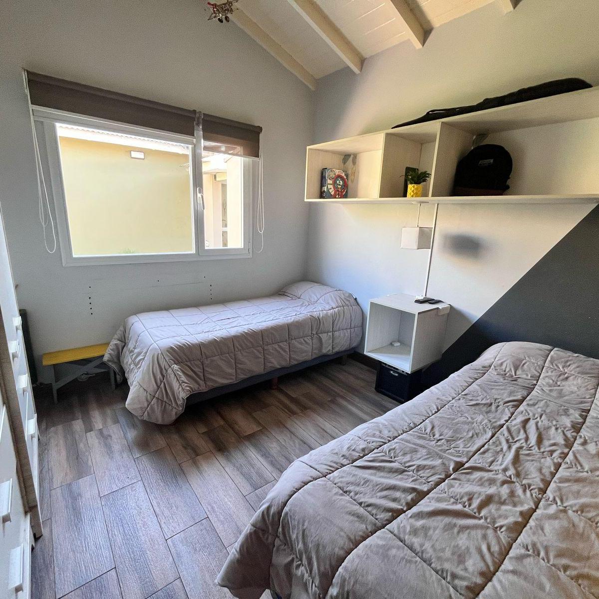 Excelente Casa en Venta en Miramar 1